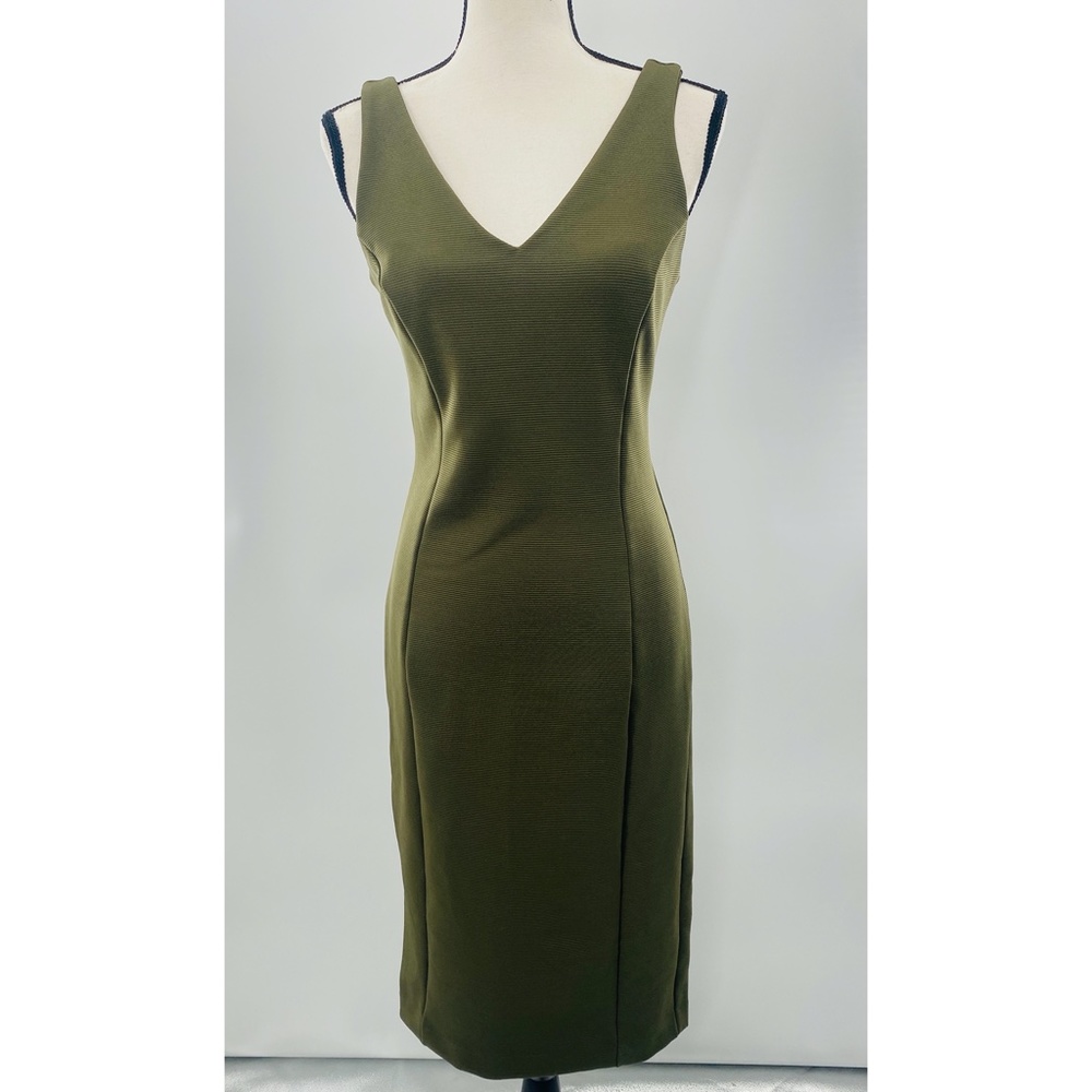 Metaphore‎ Olive Green Fitted Bodycon Sleeveless Stretchy V-Neck Midi Dress